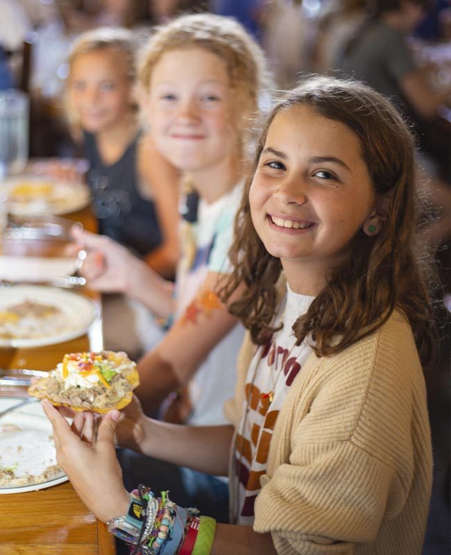 cuisine-camper-dining-hall